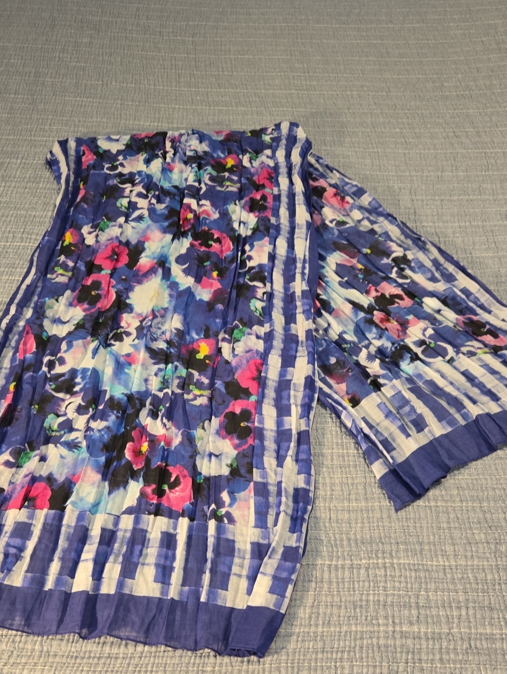Vintage Cotton Pansy Print Scarf